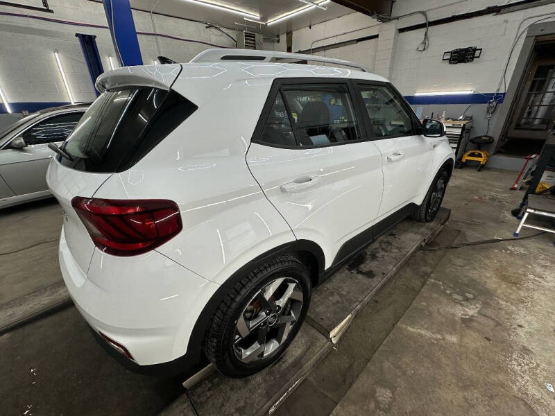 2022 Hyundai Venue SEL