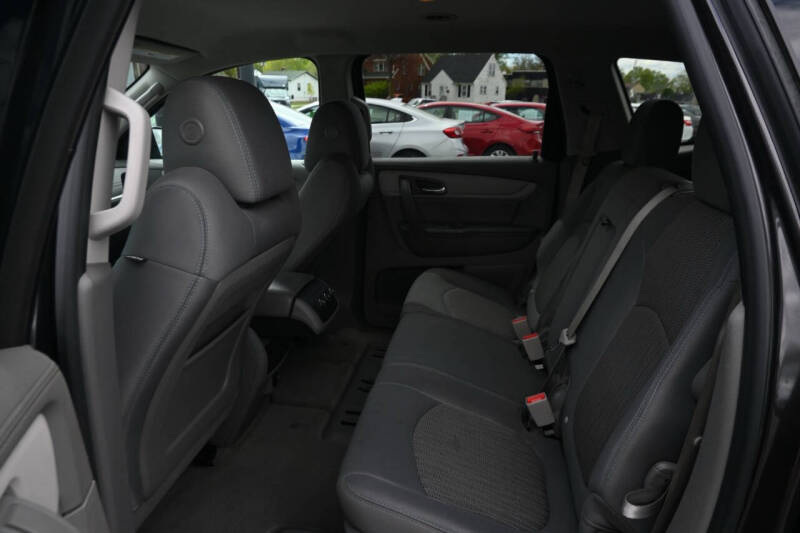 2017 Chevrolet Traverse LS