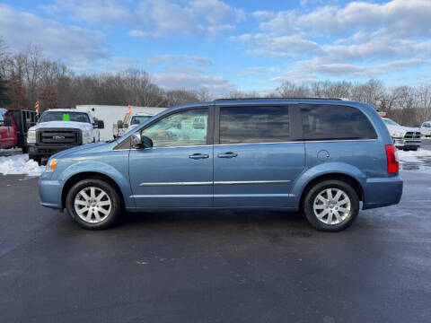 2011 Chrysler Town and Country Touring-L