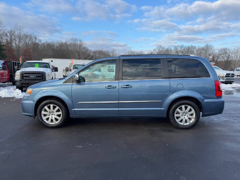 2011 Chrysler Town and Country Touring-L