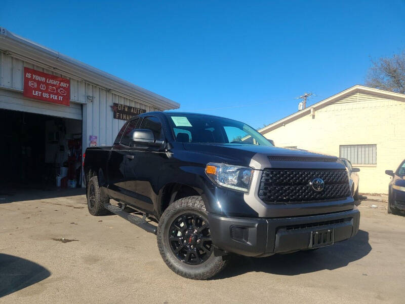 2020 Toyota Tundra SR's photo