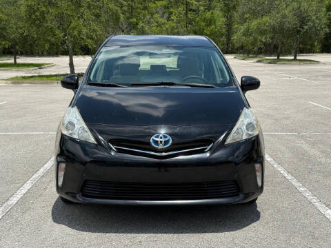 2012 Toyota Prius v Two