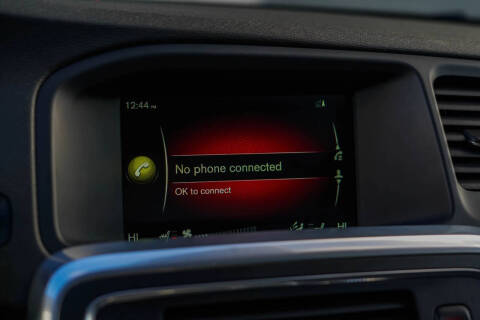 2016 Volvo V60 Cross Country T5