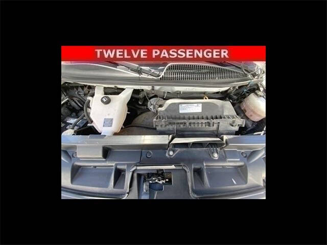 2022 Chevrolet Express LS 3500