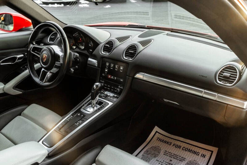 2018 Porsche 718 Cayman