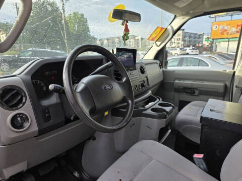 2014 Ford E-Series E-150