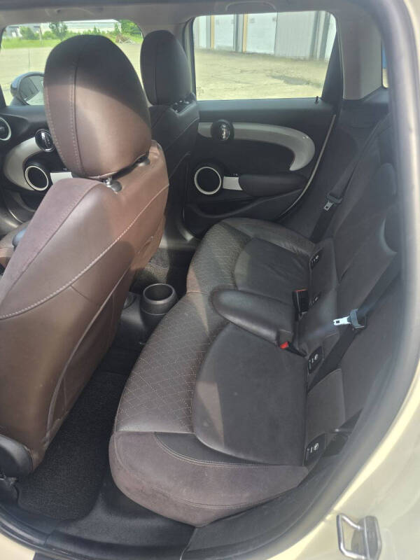 2017 MINI Hardtop 4 Door Cooper