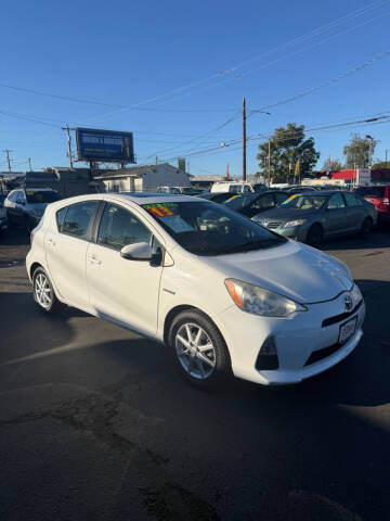2013 Toyota Prius c Three