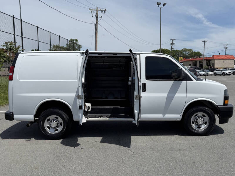 2020 Chevrolet Express 2500