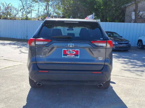 2024 Toyota RAV4 XLE