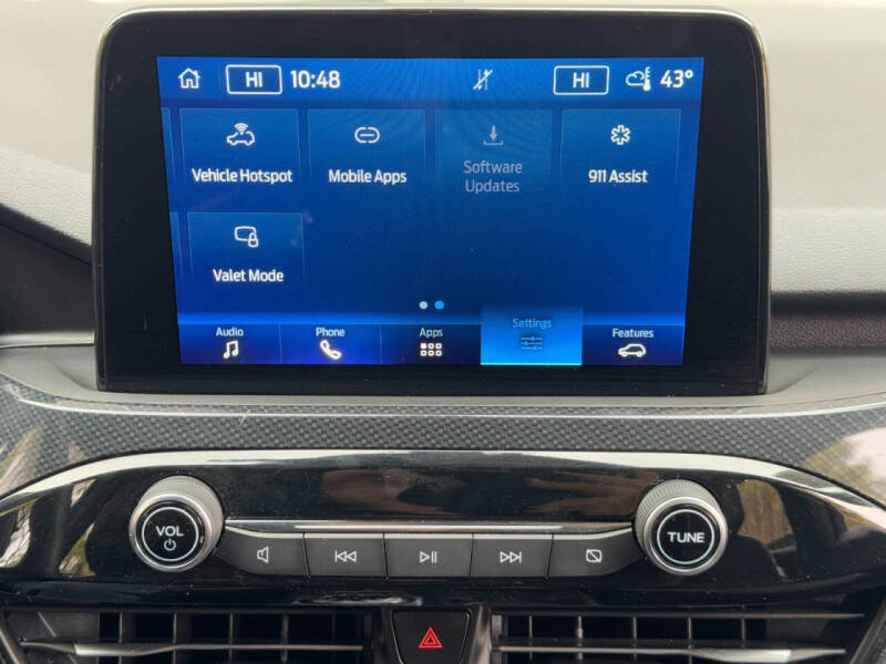 2024 Ford Escape Hybrid ST-Line Select