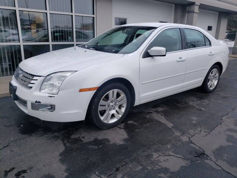 2007 Ford Fusion for sale at STRUTHERS AUTO MALL in Austintown OH