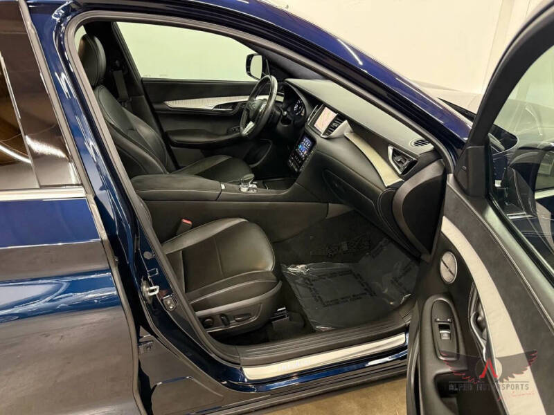 2019 Infiniti QX50 Essential