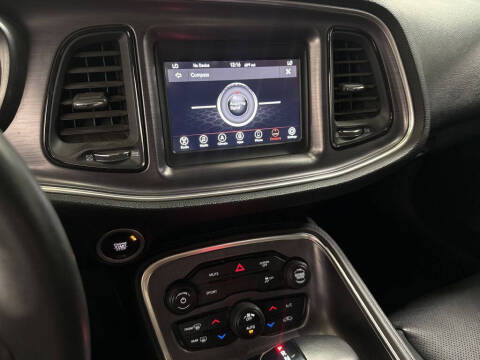 2018 Dodge Challenger SXT