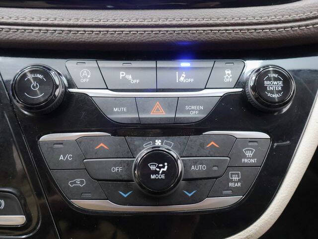 2021 Chrysler Pacifica Touring