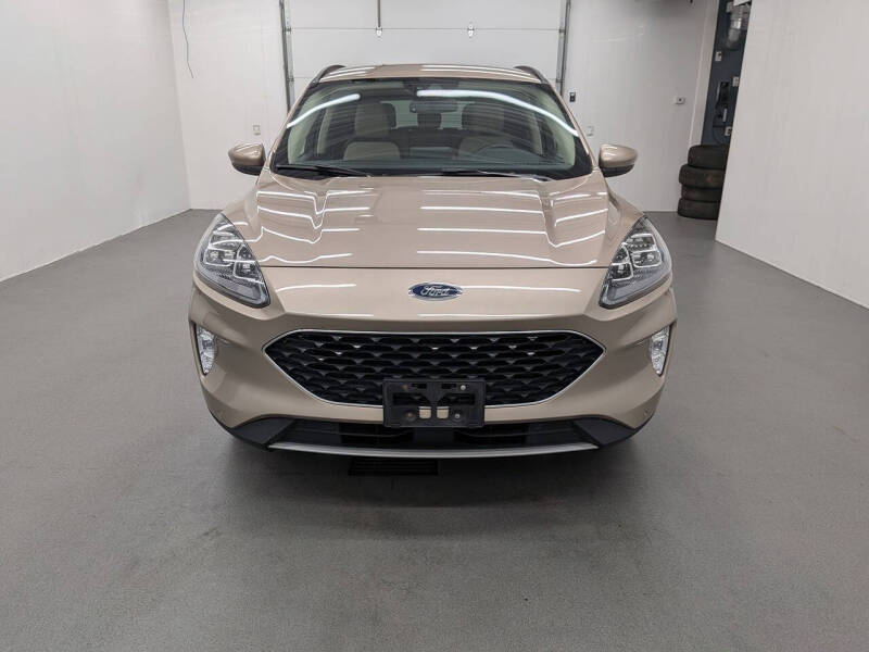 2020 Ford Escape Hybrid Titanium