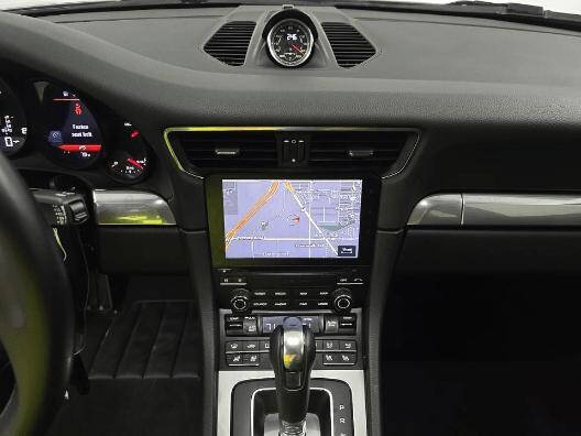 2018 Porsche 911 Carrera