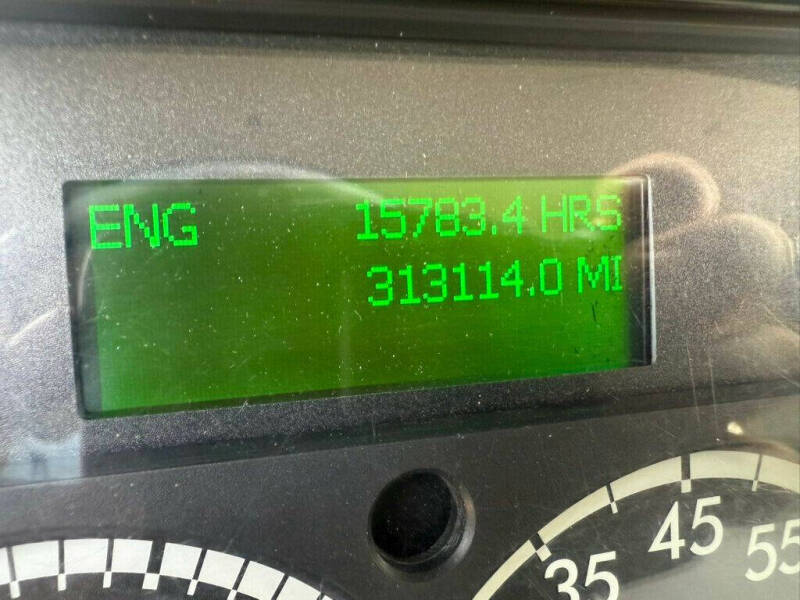 2016 Freightliner M2 106