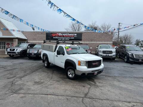 2009 GMC Sierra 2500HD for sale at Brothers Auto Group in Youngstown OH
