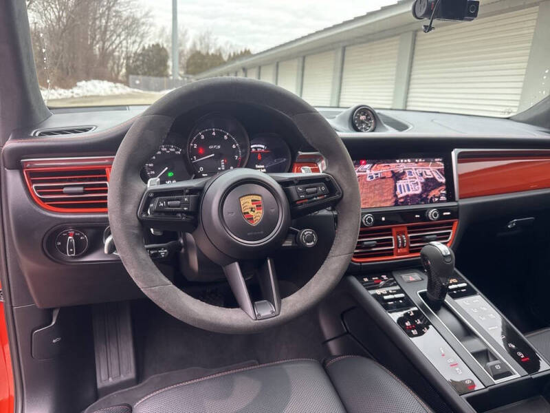 2025 Porsche Macan GTS