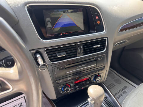 2012 Audi Q5 2.0T quattro Premium Plus