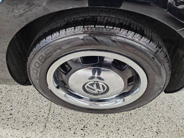 2015 Volkswagen Beetle 1.8T Classic PZEV