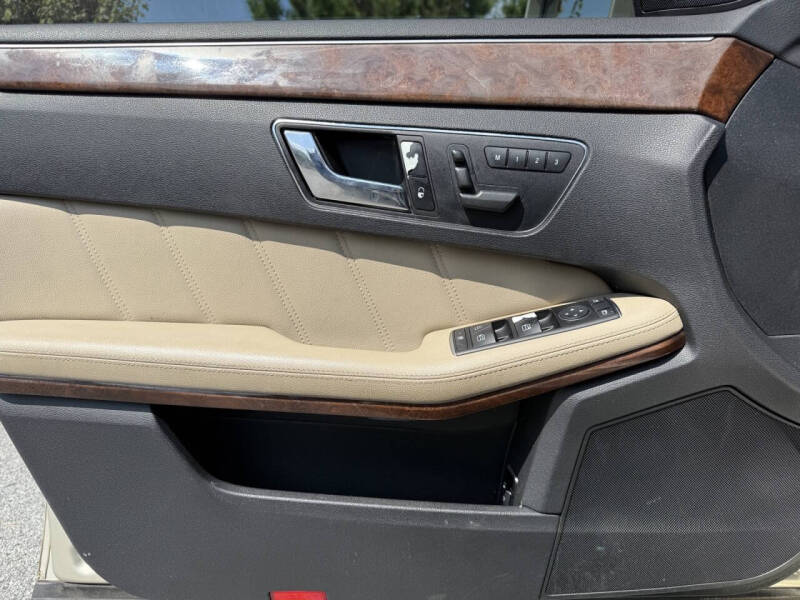 2011 Mercedes-Benz E-Class