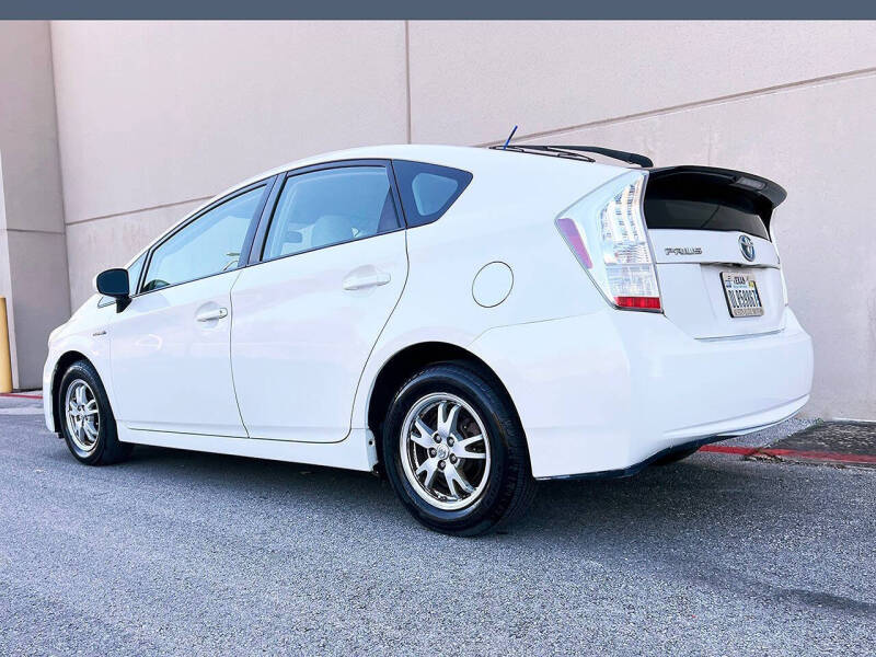 2010 Toyota Prius V