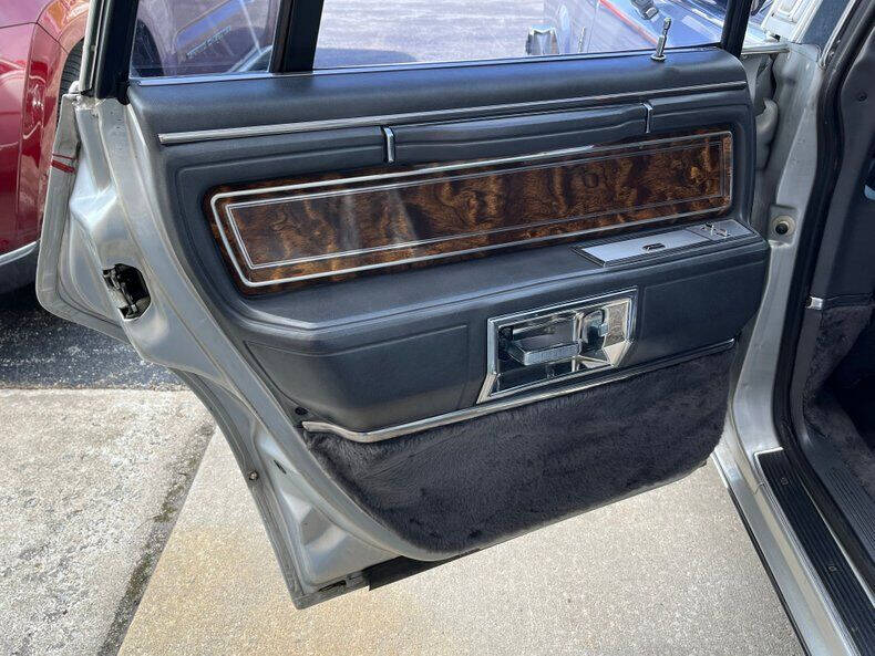 1984 Lincoln Town Car