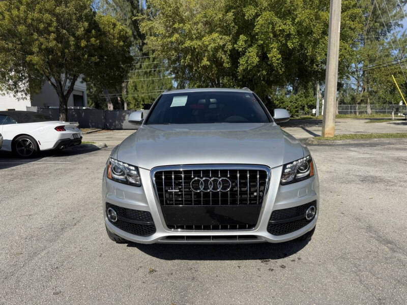 2011 Audi Q5 3.2 quattro Premium Plus