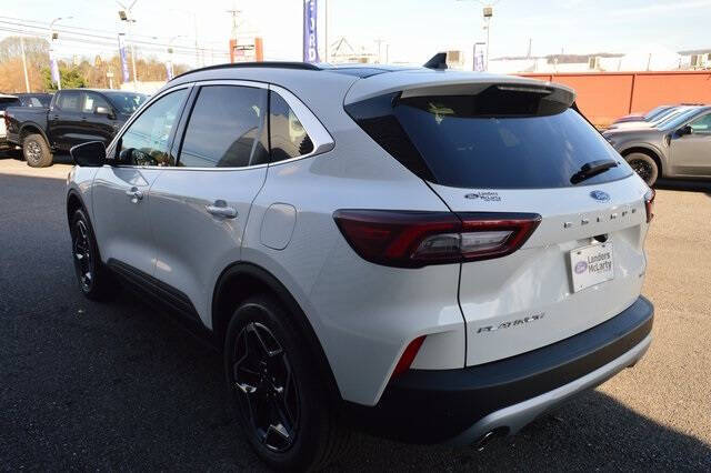 2026 Ford Escape Platinum