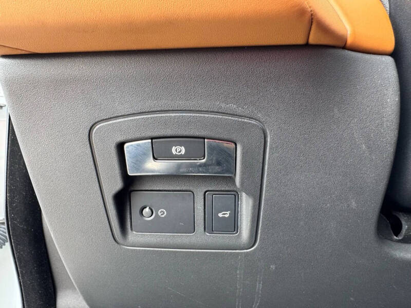 2019 Land Rover Range Rover Velar P250 R-Dynamic SE