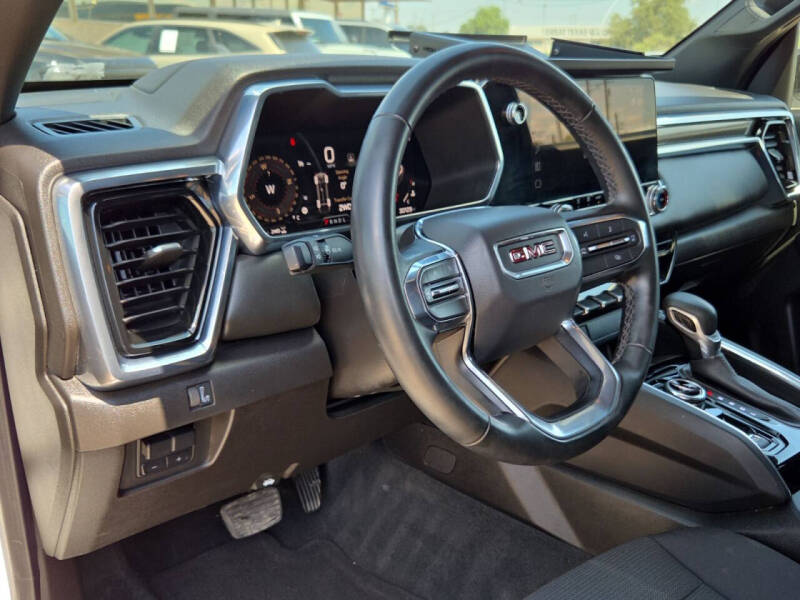 2025 GMC Canyon Elevation
