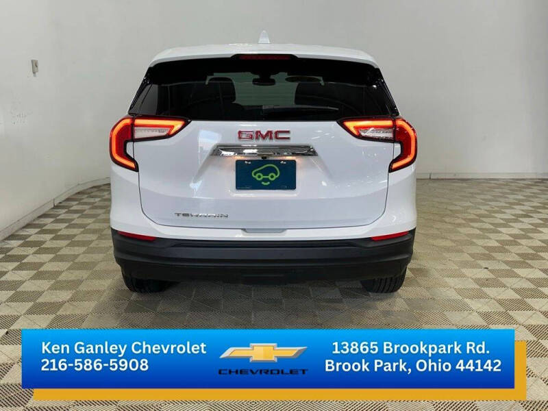 2022 GMC Terrain SLE