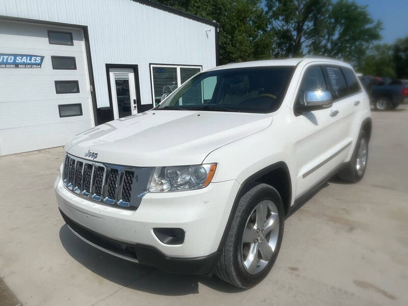 2011 Jeep Grand Cherokee for sale at A & B AUTO SALES in Chillicothe MO