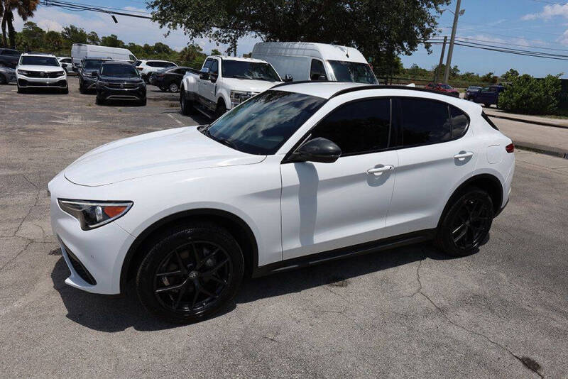 2021 Alfa Romeo Stelvio Sprint