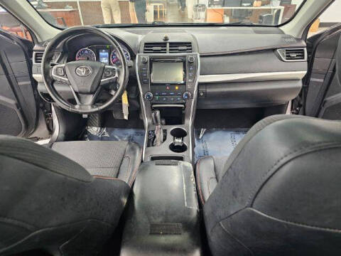 2016 Toyota Camry SE