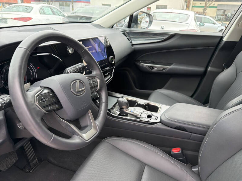 2025 Lexus NX 350 Premium