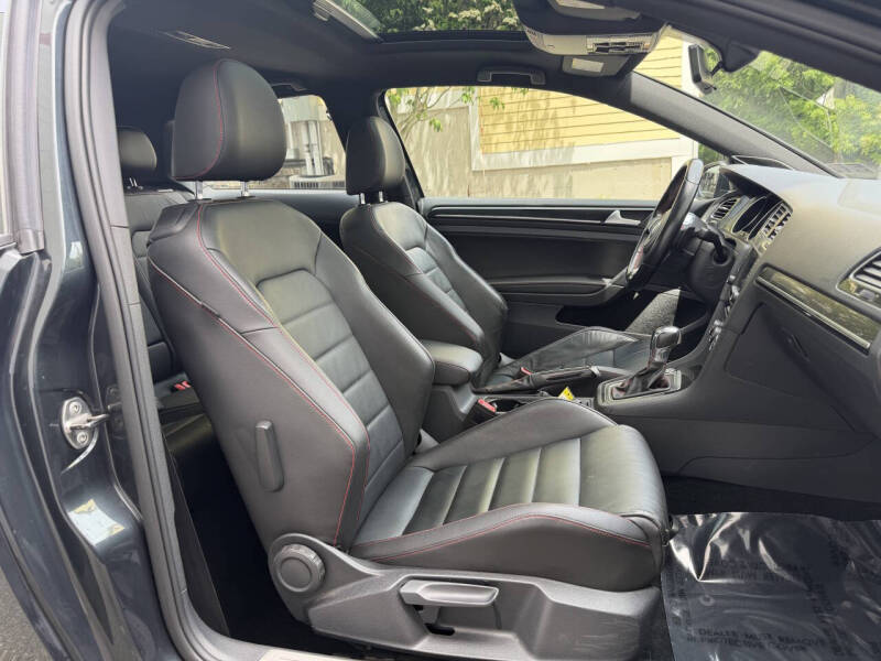 2016 Volkswagen Golf GTI SE