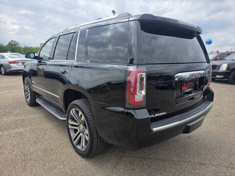 2017 GMC Yukon Denali