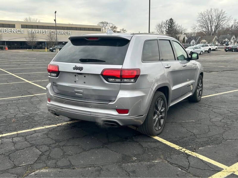 2020 Jeep Grand Cherokee Altitude