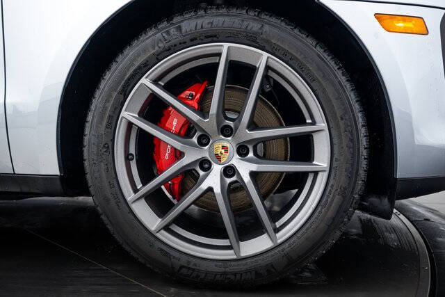 2026 Porsche Macan S