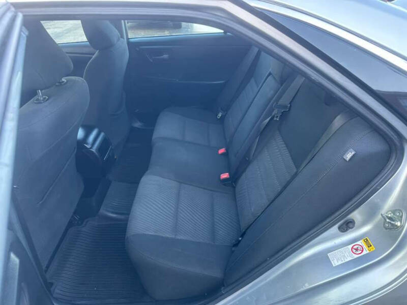 2017 Toyota Camry LE