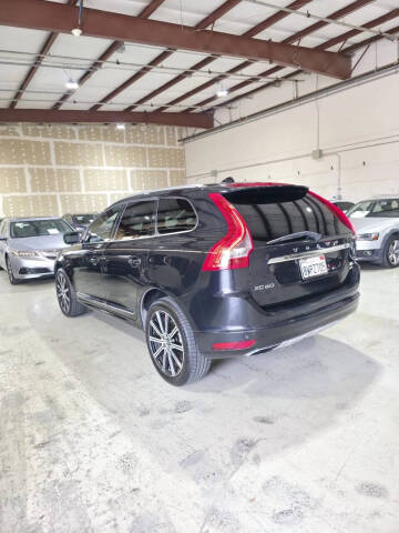 2015 Volvo XC60 T6 Platinum