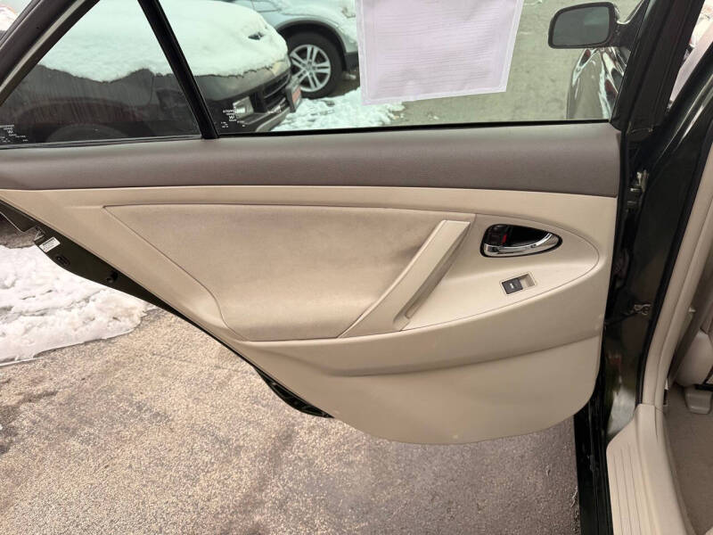 2010 Toyota Camry LE