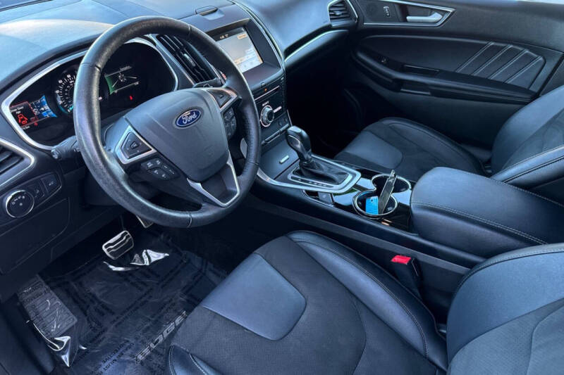 2018 Ford Edge Sport