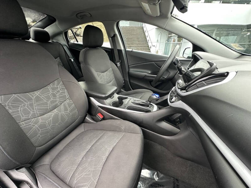 2018 Chevrolet Volt LT