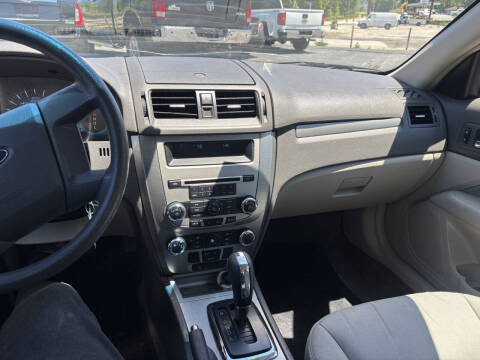 2012 Ford Fusion S