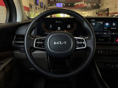 2026 Kia Carnival LXS