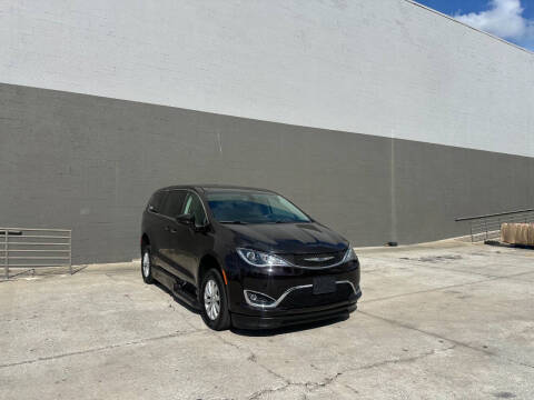 2018 Chrysler Pacifica Touring Plus